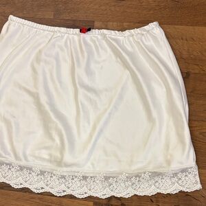 Dizzy Lizzy White Satin Skirt with Red Rose Accent